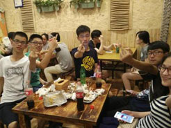 尖山烧烤加盟,学烧烤技术,开烧烤店多少钱疯狂烤翅加盟